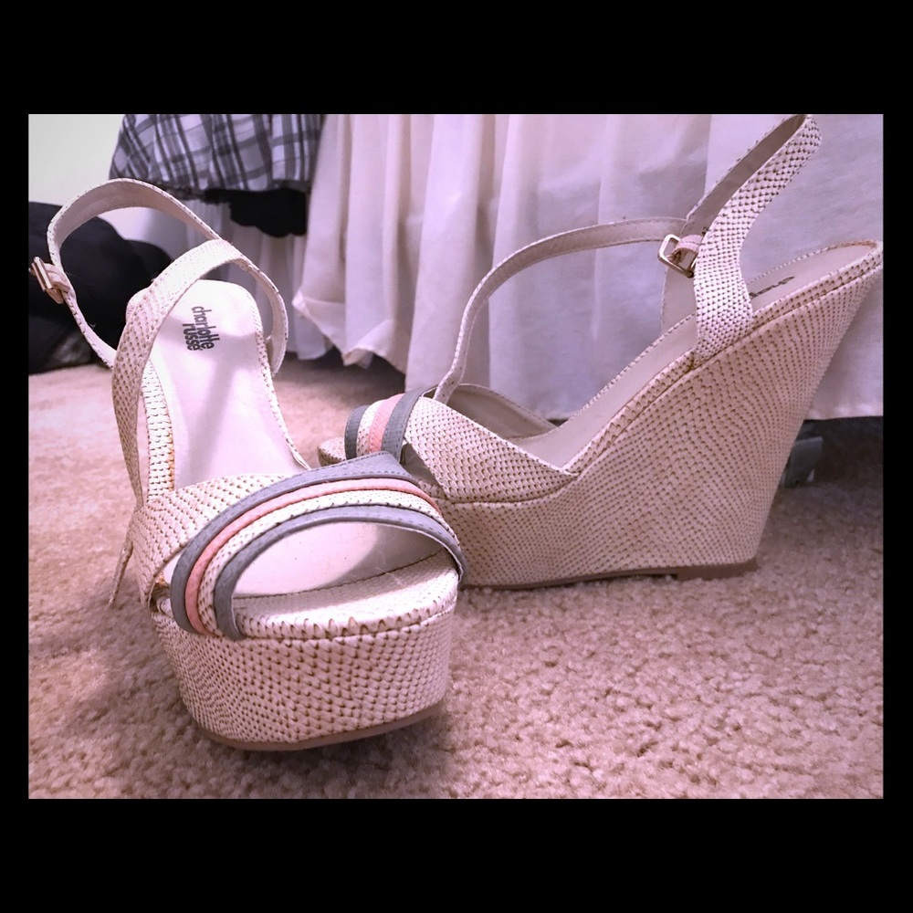 Platform wedges